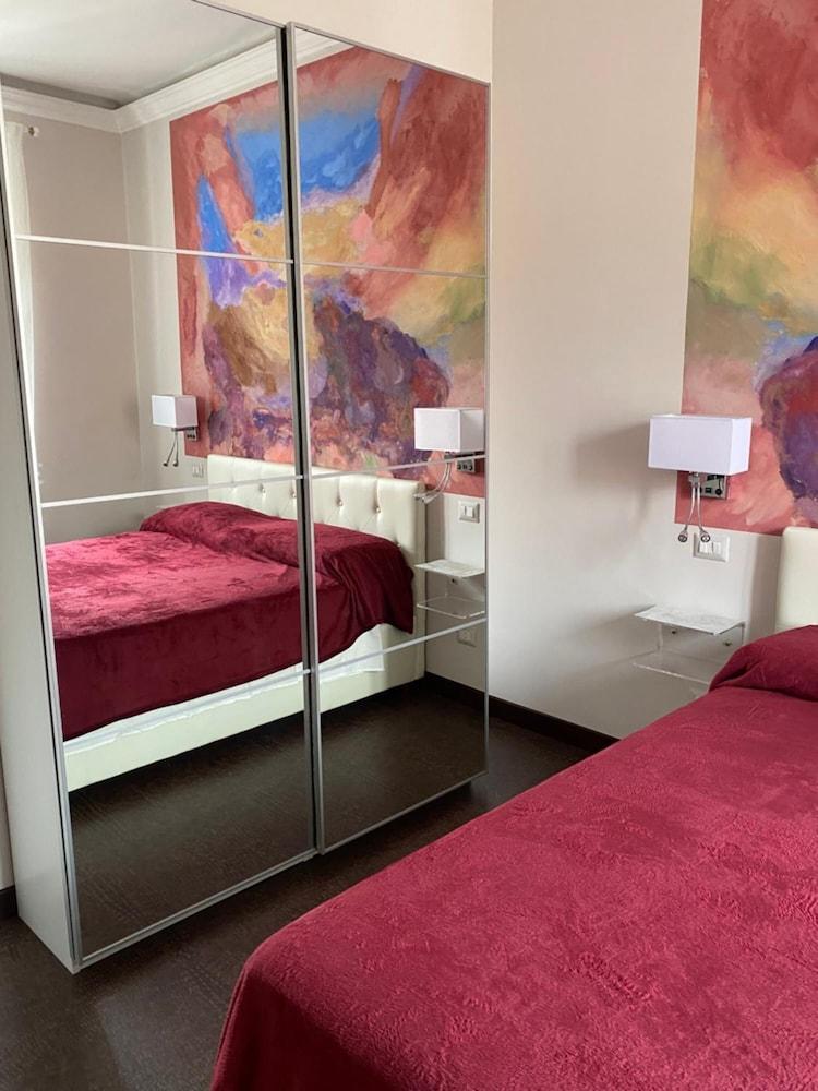 ดับบลิวอาร์เอช เทอร์มินิ Hotel โรม ภายนอก รูปภาพ